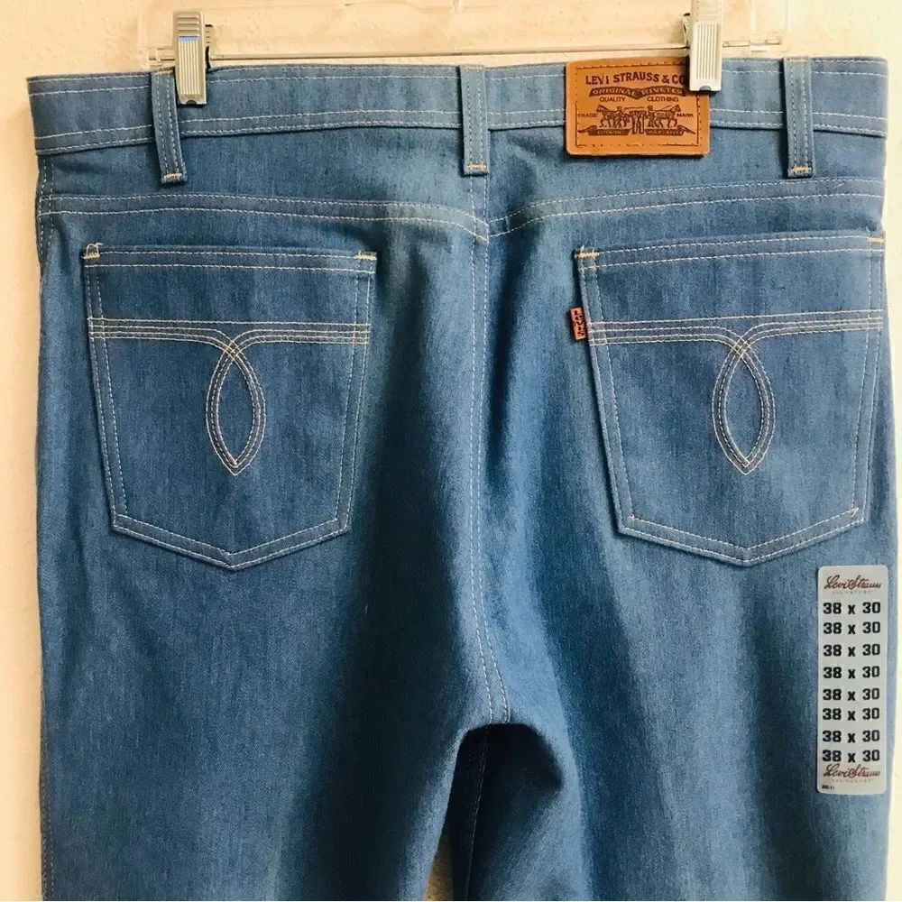 ‎Vintage Levi’s deadstock 70’s Action light wash straight leg jeans 38